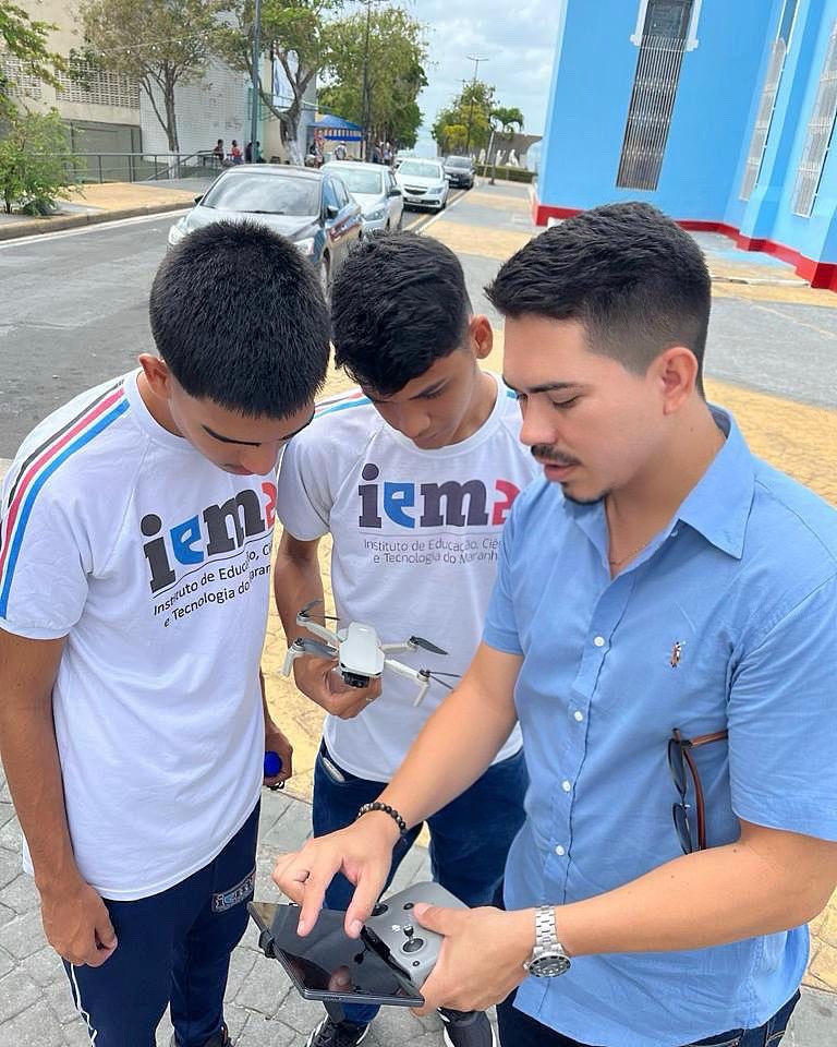 Apoio técnico na operação de drone